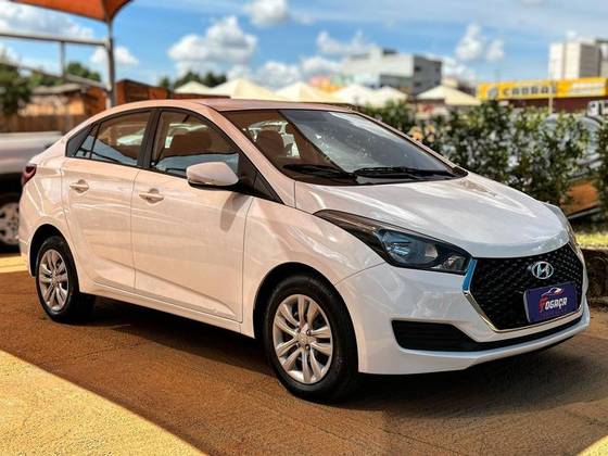 HYUNDAI HB20S 1.6 COMFORT PLUS 16V FLEX 4P MANUAL HYUNDAI HB20S 1.6 COMFORT PLUS 16V FLEX 4P MANUAL